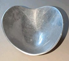 Vintage NAMBE  567 METALWARE - 7 1/2" BUTTERFLY BOWL