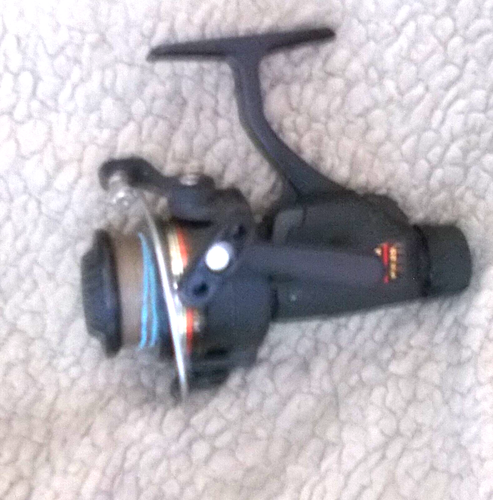 Silstar FX 25 Rear Drag Spinning Fishing Reel - Picture 2 of 5