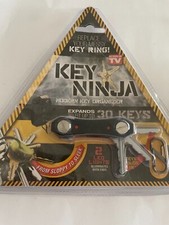 Key Ninja organizer to keep up to 30 keys - New in package with LED lights