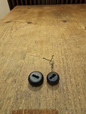A GENUINE STIHL 024AV CHAINSAW PAIR OF CAPS 1 X FUEL CAP 1 X OIL TANK CAP PAIR 
