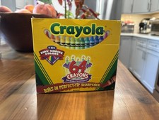 Crayola 64 Crayons Multicolor 2008 50th Anniversary Box w Built-In Sharpener NEW