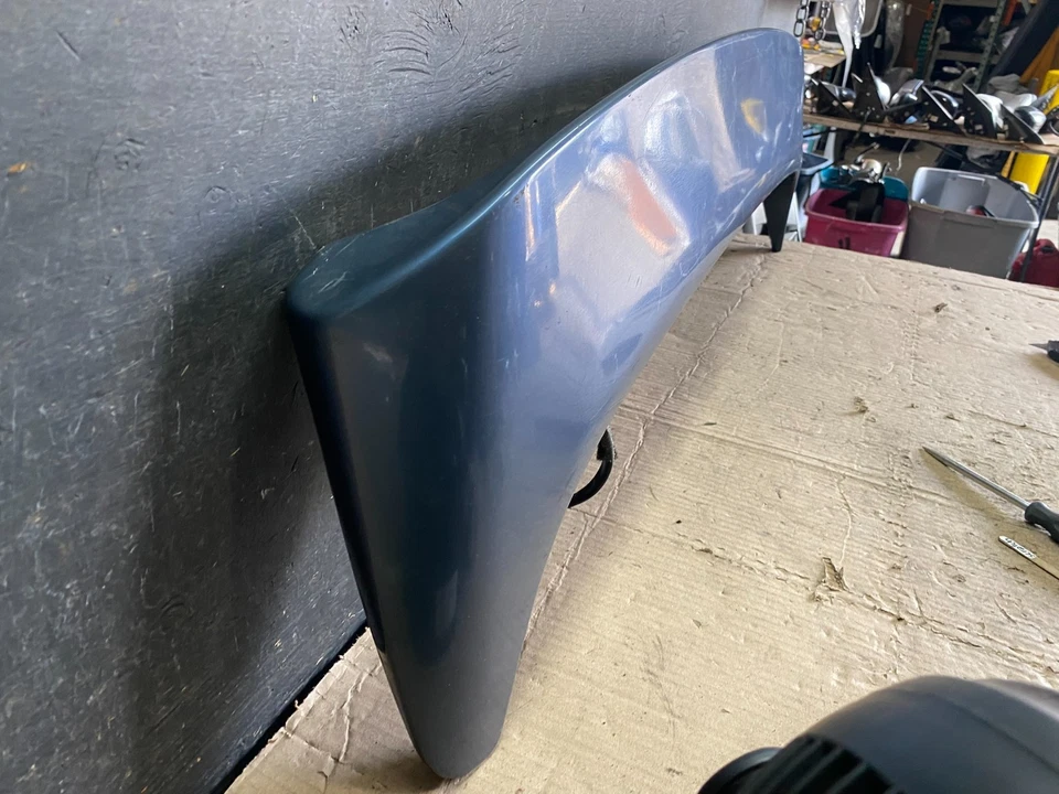 2005 to 2009 Subaru Legacy Sedan Spoiler Wing w/brake P3759 PS - Изображение 3 из 4