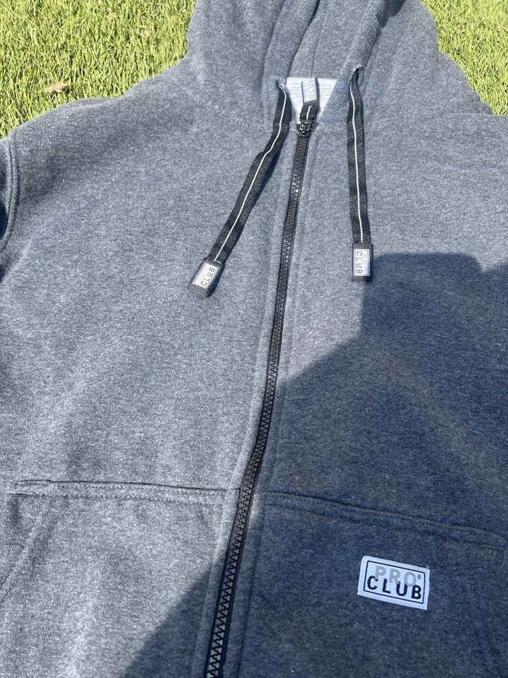 Moletom com capuz Pro Club com zíper tamanho carvão pequeno masculino usado sem falhas - Imagem 2 de 3