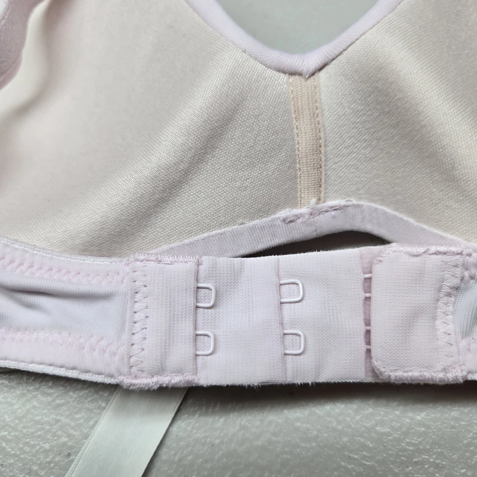 Sujetador ROSA Victoria's Secret para mujer 32A rosa claro usar en todas partes inalámbrico Foto 4 de 4