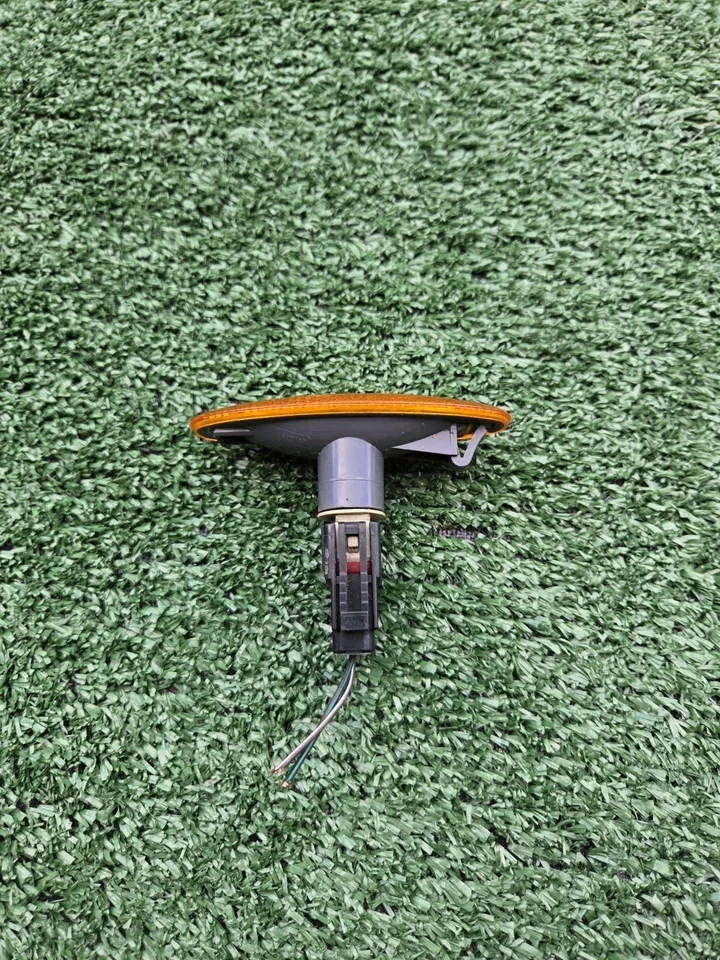 Luz de señal de giro Jaguar guardabarros lámpara de señalización lateral lente ámbar XR847225 tipo S OEM Foto 2 de 4