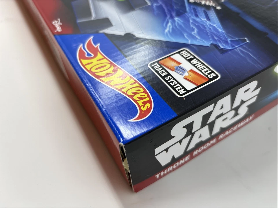 NEW Hot Wheels STAR WARS Throne Room Raceway Track Set With Car 2015 Disney Ret - Image 2 of 4