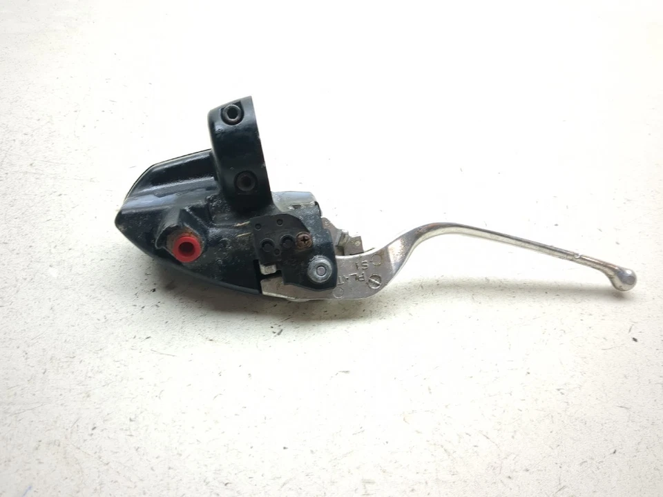 Cilindro maestro de freno delantero derecho Victory Kingpin 04-12 Foto 3 de 4