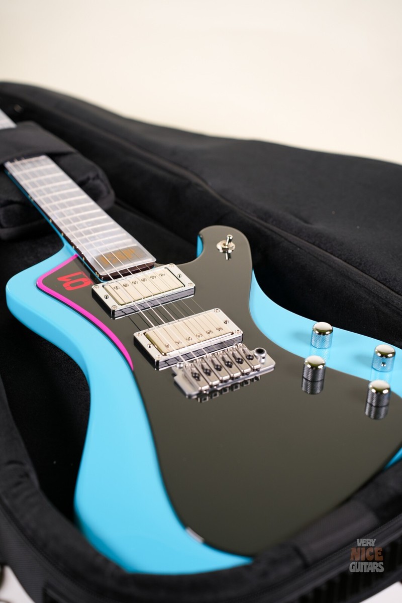 ギター E-STREAM-Miku-Custom - MIKU Edition- Hatsune Miku Guitar E-STREAM-Miku-Custom SNOW MIKU Edition