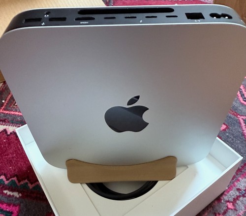 Mac Mini M2 Pro 32Go / 512Go + support vertical (très bon état) - Photo 3/9