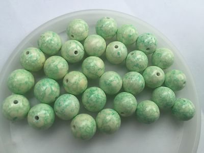 Vintage German Cream w Minty Splash Coated Chubby Round Lucite Bead Lot