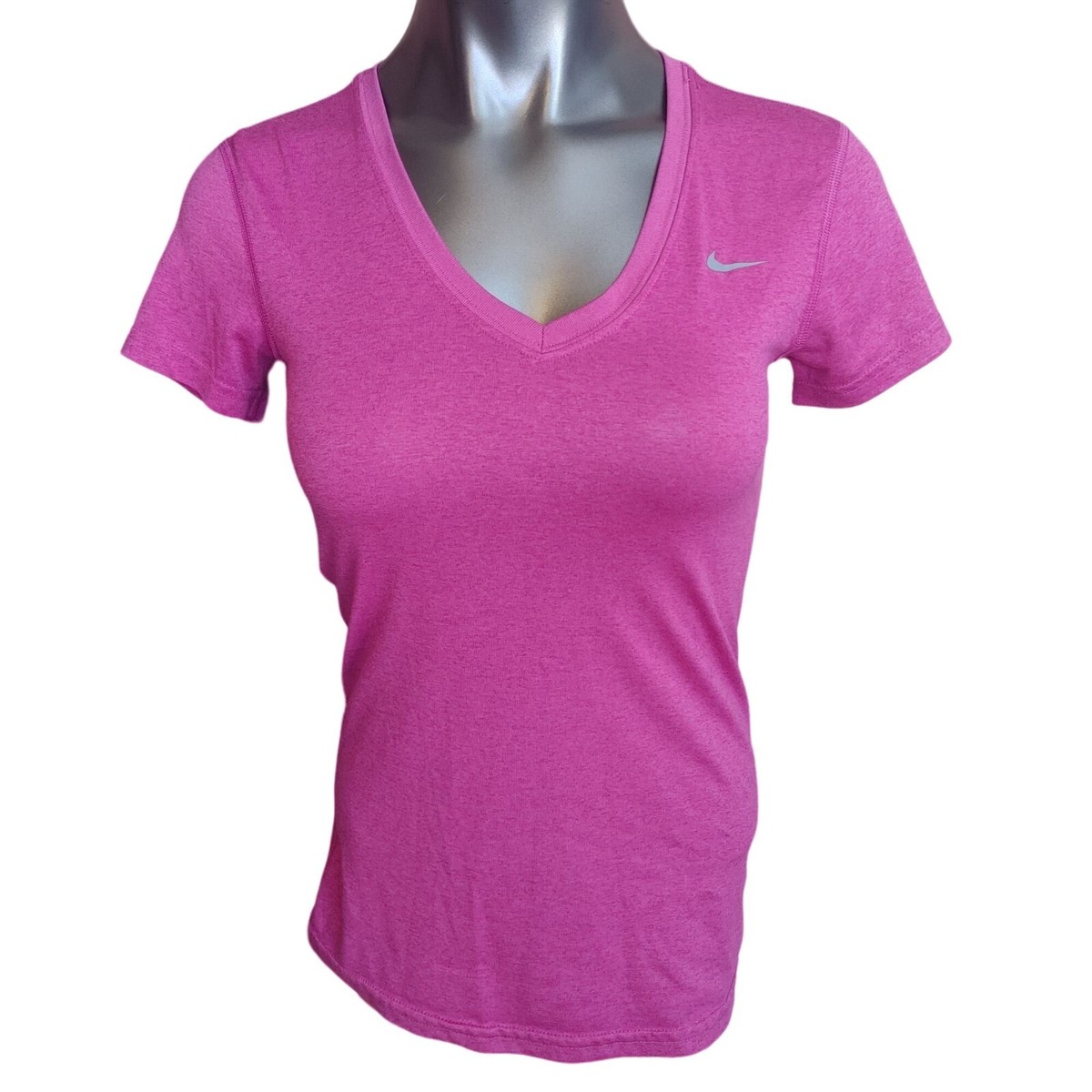 hot pink nike apparel