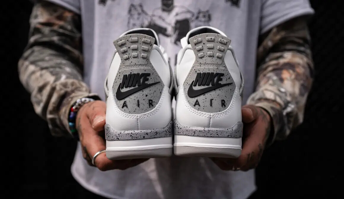 Nike Air Jordan Retro 4 OG WHITE CEMENT 2025 Ships Now