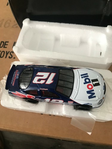 1999 Hot Wheels Racing Crew's Choice #12 Mobil 1 # 24160 NASCAR 1:43 B26 - Picture 7 of 12