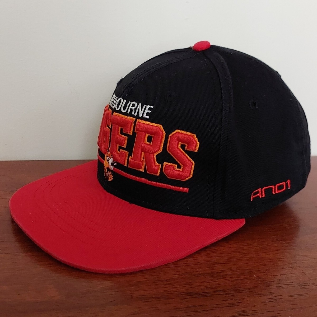 Vintage And1 MELBOURNE TIGERS NBL Basketball Snapback Cap Hat