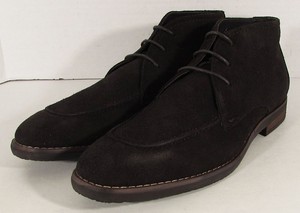 robert wayne chukka boots