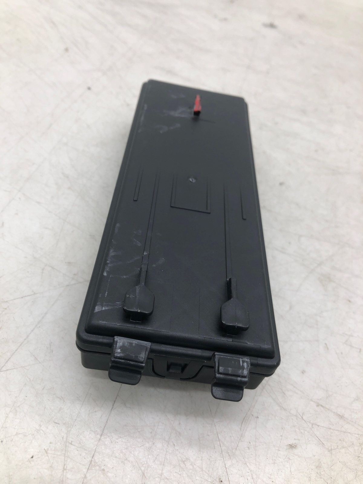 2016-2020 BENTLEY BENTATGA REAR LIFTGATE TAILGATE MODULE 8W8959107B *BROKEN TAB*