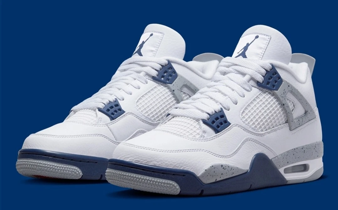 Jordans retro 4 blue and white hotsell
