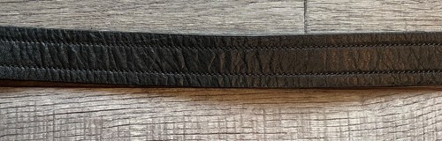 Tumi Belt Black LEATHER Textured Inlay Gunmetal Buckle Size 32” - Picture 7 of 12