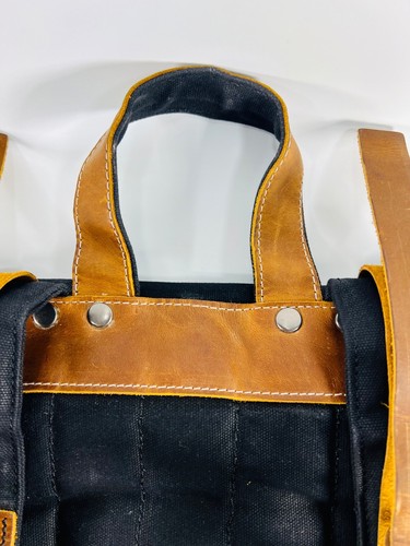 Mochila de cuero con tapa enrollable Kovered KVD Witham negra/bronceada - Imagen 12 de 22