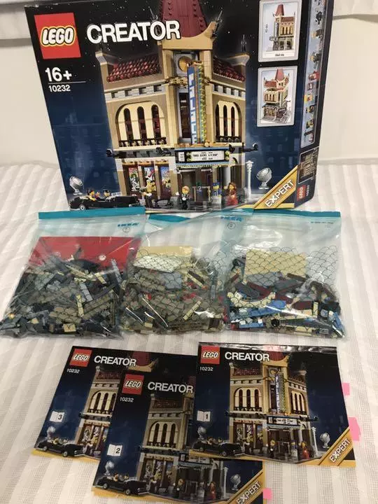 LEGO Creator Expert Palace Cinema 10232 in 2013