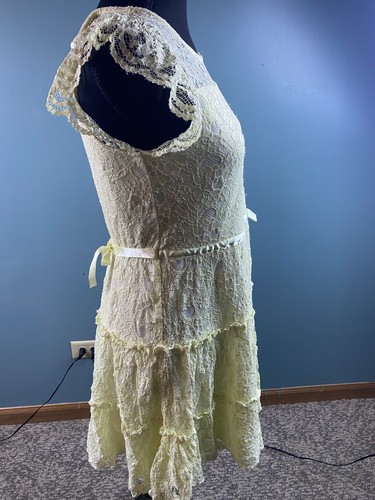 Girls Size 16 Light Yellow Lace Lined Dress Flutter Sleeve Ruffle - Picture 12 of 12