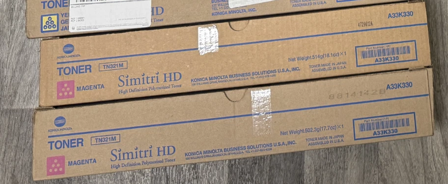 Cartucho de tóner magenta original Konica Minolta TN321M (A33K330) TN321 Foto 2 de 2