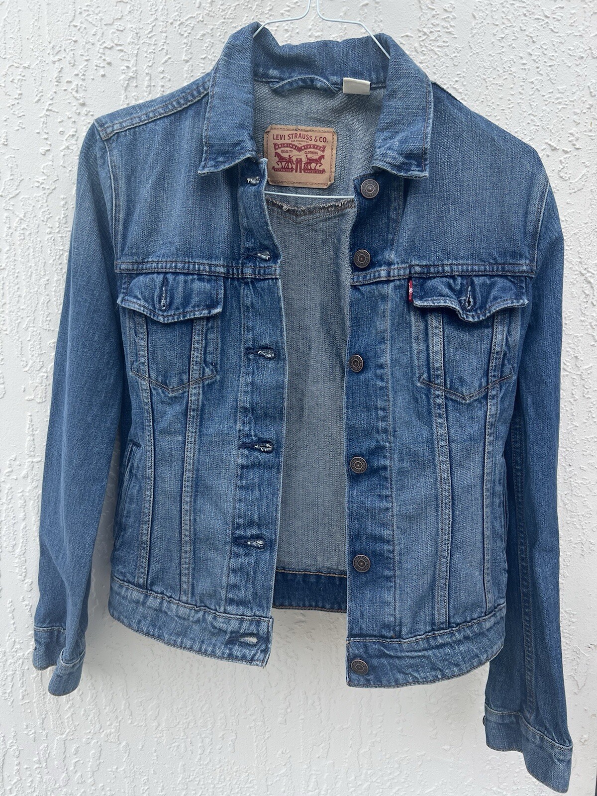 Levis Trucker Denim Jean Jacket Womens Small Classic Blue Medium Wash Pockets