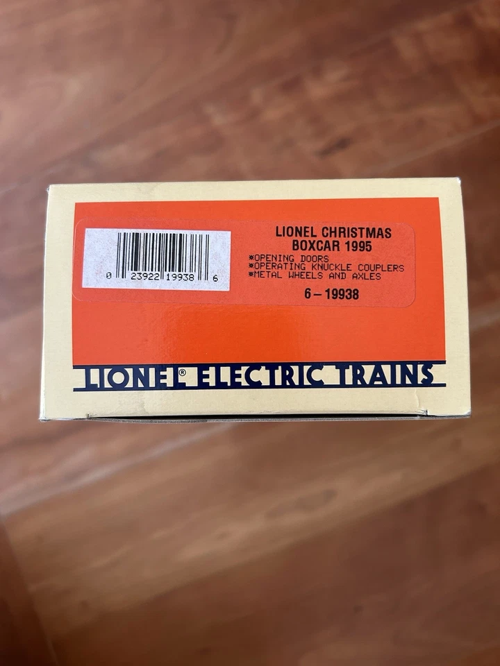 Lionel Trains 6-19938 Lionel Christmas Box Car 1995, O Gauge, NIB - Image 2 of 2