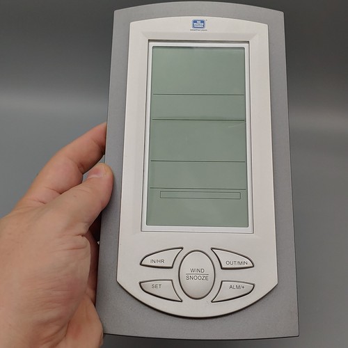 The Weather Channel Wireless Weather Station WS-9035TWC Monitors Temperature - Picture 13 of 22