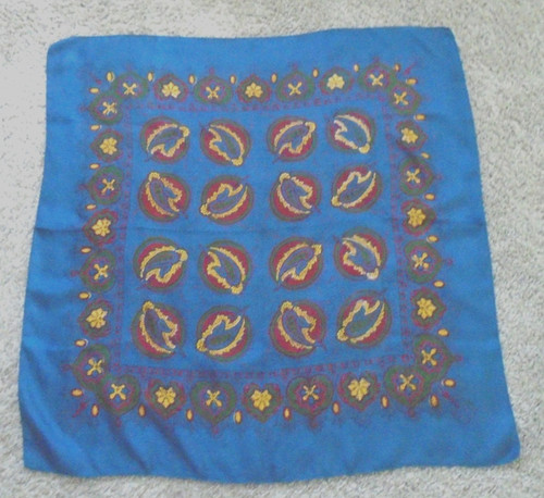 VTG ITALIAN UNBRANDED 26x27 Multi Color Paisley Design Pure Silk Scarf!