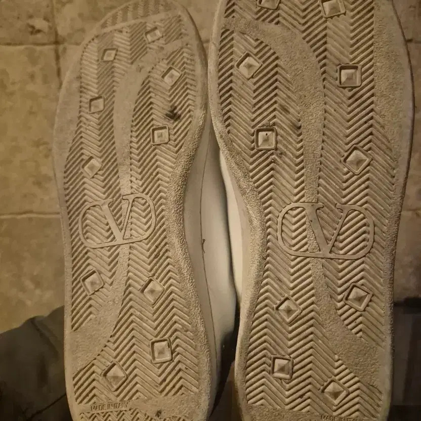 Valentino Sneakers Men 260-265 - Used Stylish Shoes thumbnail 6