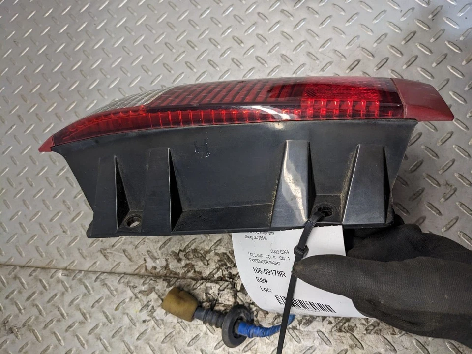 Luz trasera derecha pasajero compatible con 01-03 Infiniti QX4 1164054 Foto 2 de 4