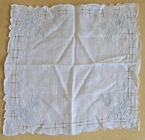 3 Antique Embroidery Pansies Butterflies Wedding Cotton Handkerchiefs - Picture 7 of 13