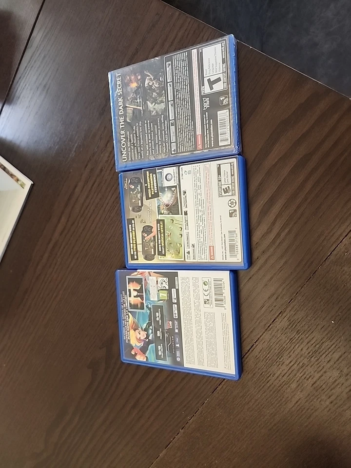 Pack Juegos PS Vita RAYMAN UNCHARTED VELOCITY Foto 3 de 4