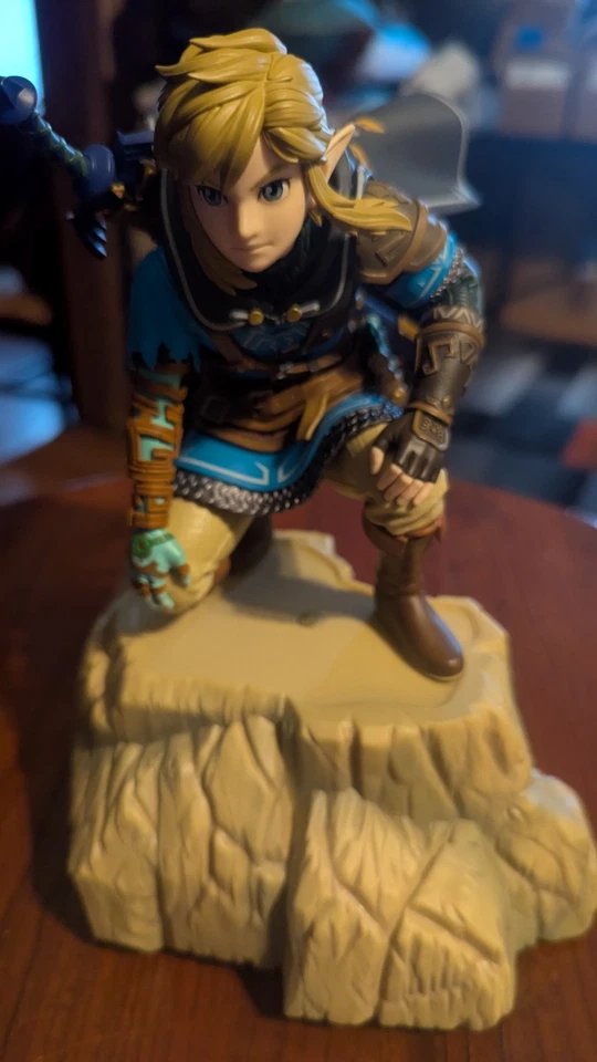 SEGA The Legend of Zelda Tears of the Kingdom Figure FIGURIZMα Link - Image 2 of 4