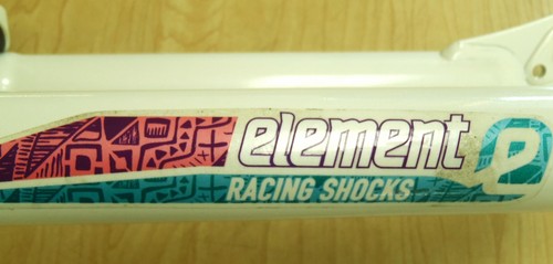 ELEMENT RACING SHOCKS 26" WHITE BICYCLE SUSPENSION FORK BIKE PARTS 490-2 - Picture 2 of 6
