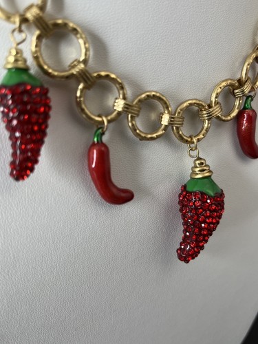 Chili Peppers Halskette Choker Gold Rot Kristall Charms Buchkette Statement Chilli - Bild 4 von 10
