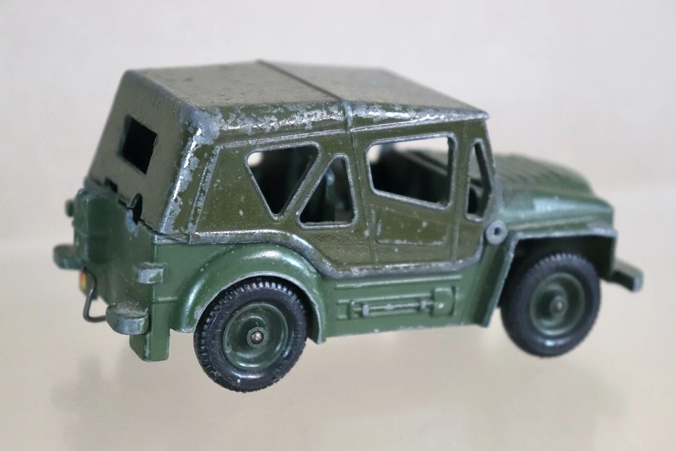 BRITAINS 1/32 SCALE BRITISH ARMY AUSTIN CHAMP 4 WHEEL DRIVE JEEP oc - Image 3 of 4