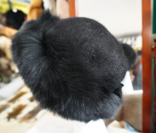 Gorgeous Jet Black Fox Fur Trimmed Felted Wool Blend Winter Hat - Picture 6 of 9