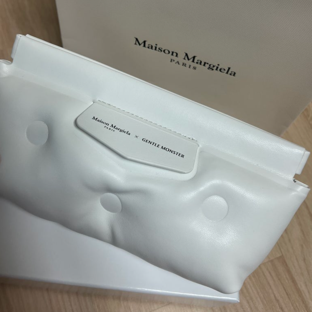 Gentle Monster x Maison Margiela MM116 Brown Translucent Gentle Monster x Maison Margiela MM116 Brown Translucent
