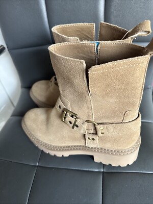 Stradivarius Beige Suede cowboy boots BNWT UK