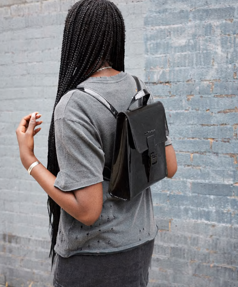 DR.MARTENS PATENT LEATHER MINI BACKPACK AB053006 BLACK DR.MARTENS PATENT LEATHER MINI BACKPACK AB053006 BLACK