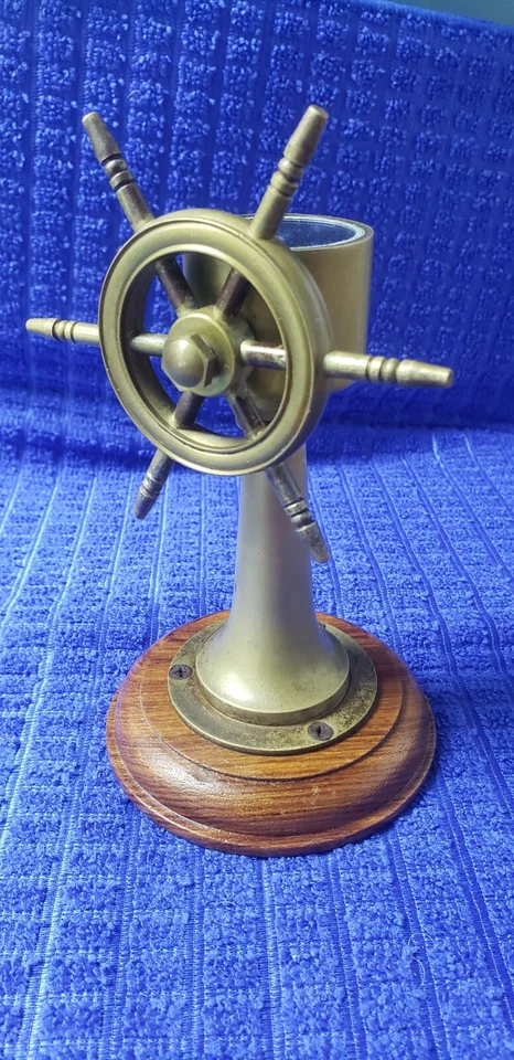 PIEZA DE ESCRITORIO VINTAGE ALEMANIA PINÁCULO NAVAL Y RUEDA DE BARCO Foto 2 de 4