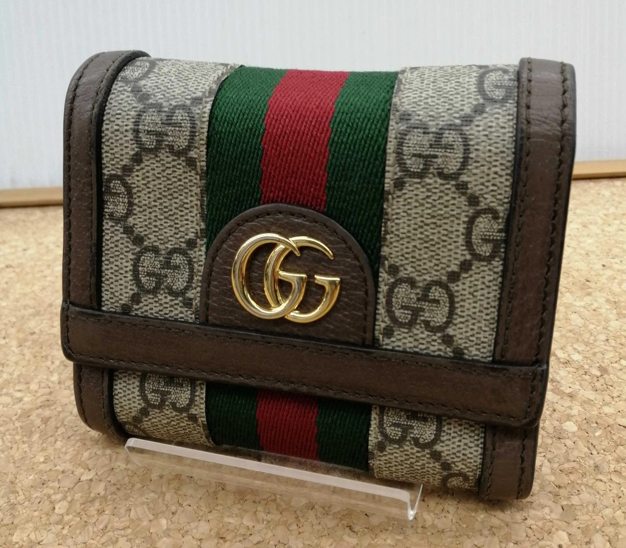 Portefeuille à rabat français GUCCI GG Supreme 4,3 pouces