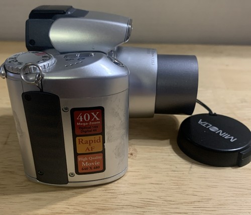 Vintage Retro Konica Minolta Z1 Digital Camera 10x Zoom 3.2MP CCD Sensor |Tested - Picture 5 of 6