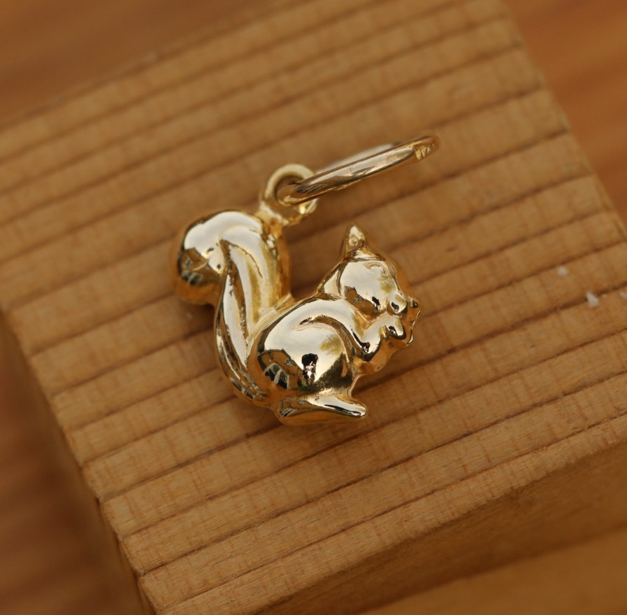 9ct Solid Yellow Gold Squirrel Pendant, Charm Vin… - image 2