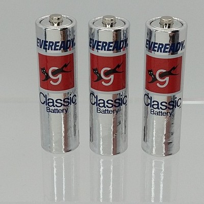 3 Vintage 1989 EVEREADY Classic 9 Lives AA Batteries | For Display Only!