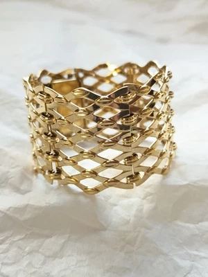 Bracelet Manchette Vintage En Métal Doré Poinçonné Marque 'AMERIC G*K Années 70' - Photo 1/4