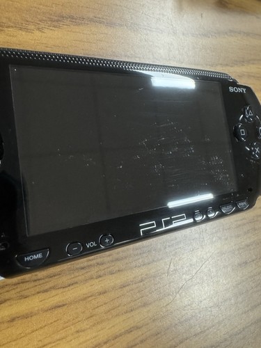 Sony Playstation (PSP-1001) W/ Case Charger Manual, 8 Games 2 Movies Memory Test - Picture 9 of 18