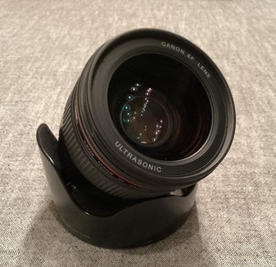 Canon EF 35mm f/1.4L USM Weitwinkelobjektiv Top